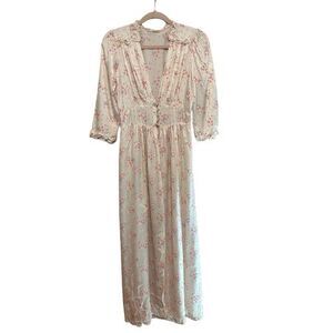 Vintage Floral Peignoir Robe Puff Sleeve Cream Dainty Flowers Romantic Cottage